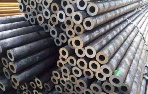 Secondary Alloy Steel Seamless Pipes